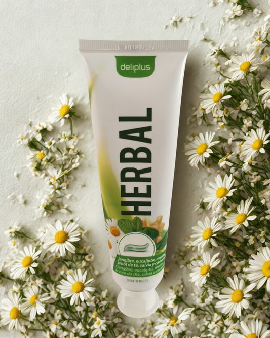 Deliplus Herbal Toothpaste - Natural Freshness with Chamomile, Mint & Eucalyptus
